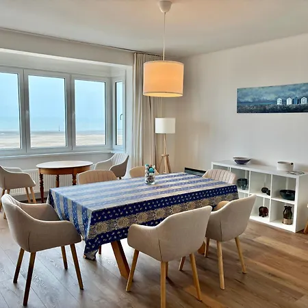 Neptune 0101 - Vue Apartment *