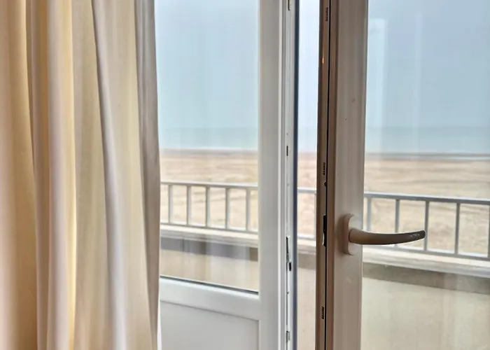 Neptune 0101 - Vue Apartment *